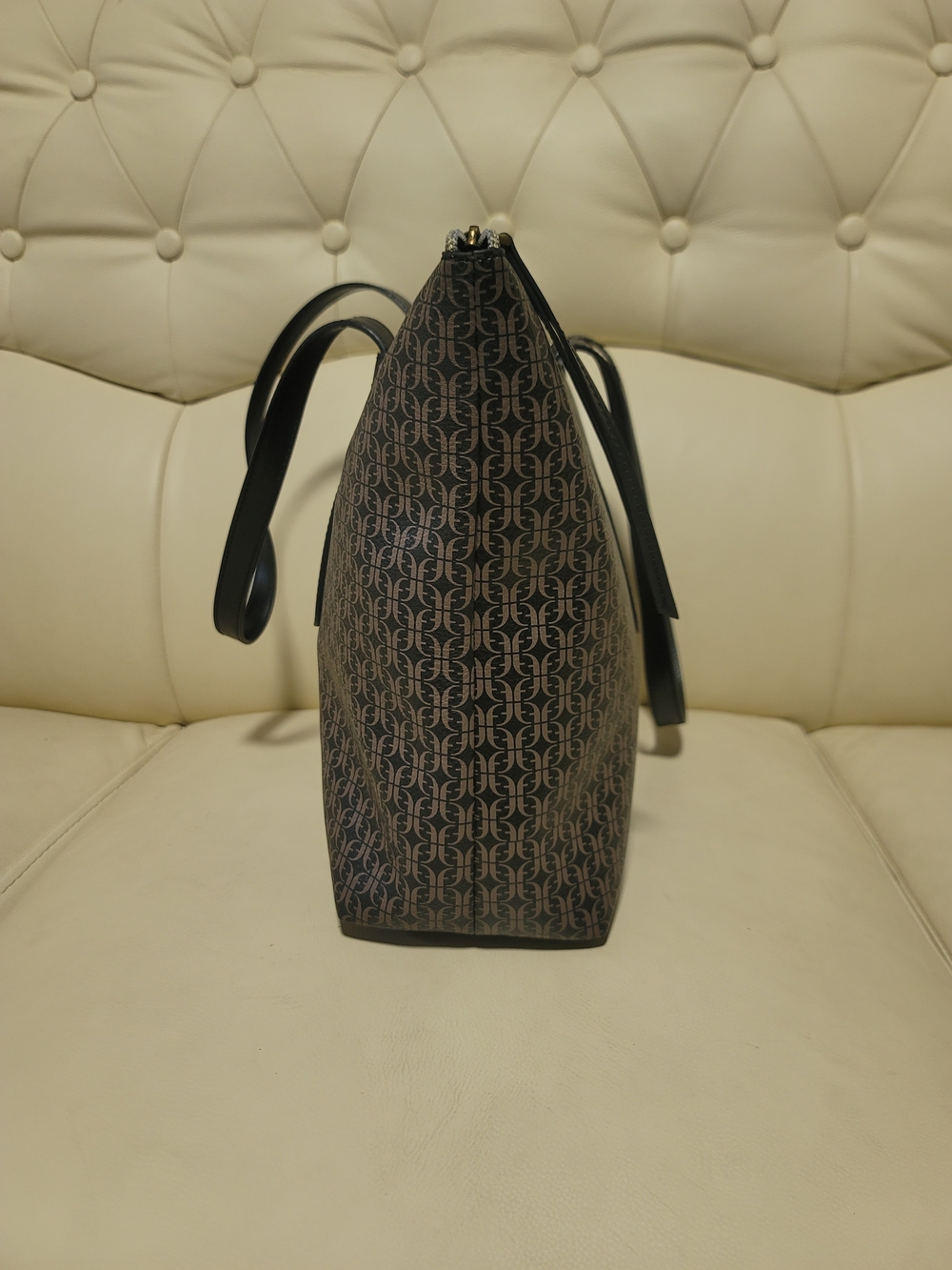 Fossil Tote - Picture 4 of 14